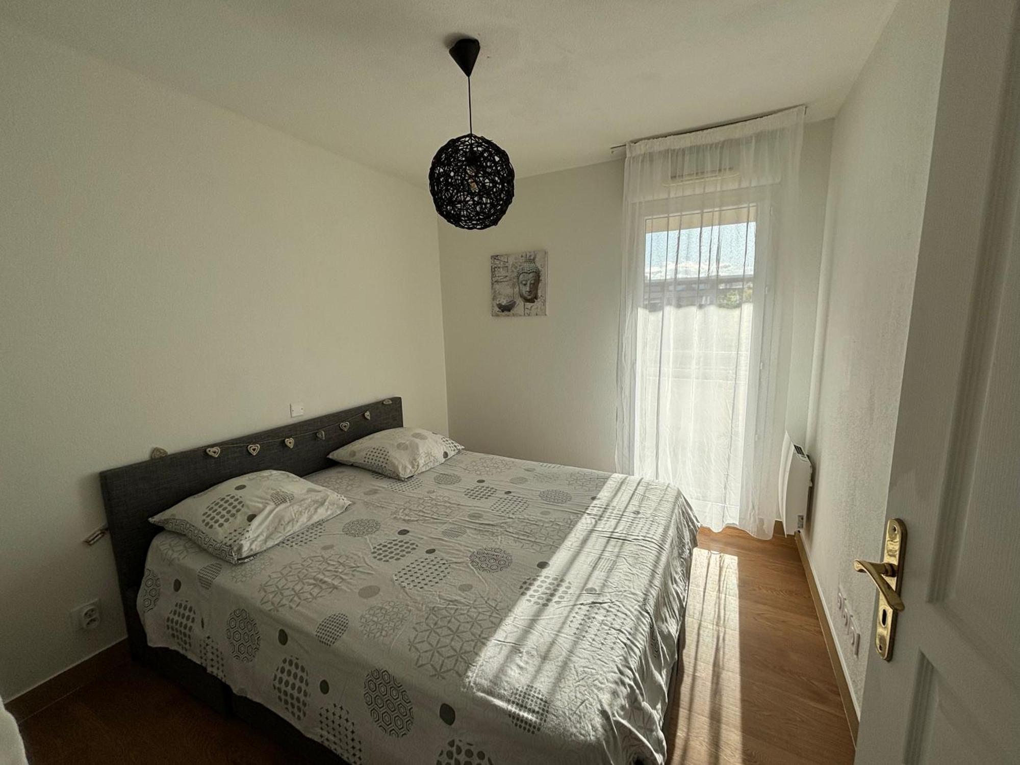 Location D'Un Superbe Appartement Avec Piscine Roquebrune-sur Argens Exteriör bild