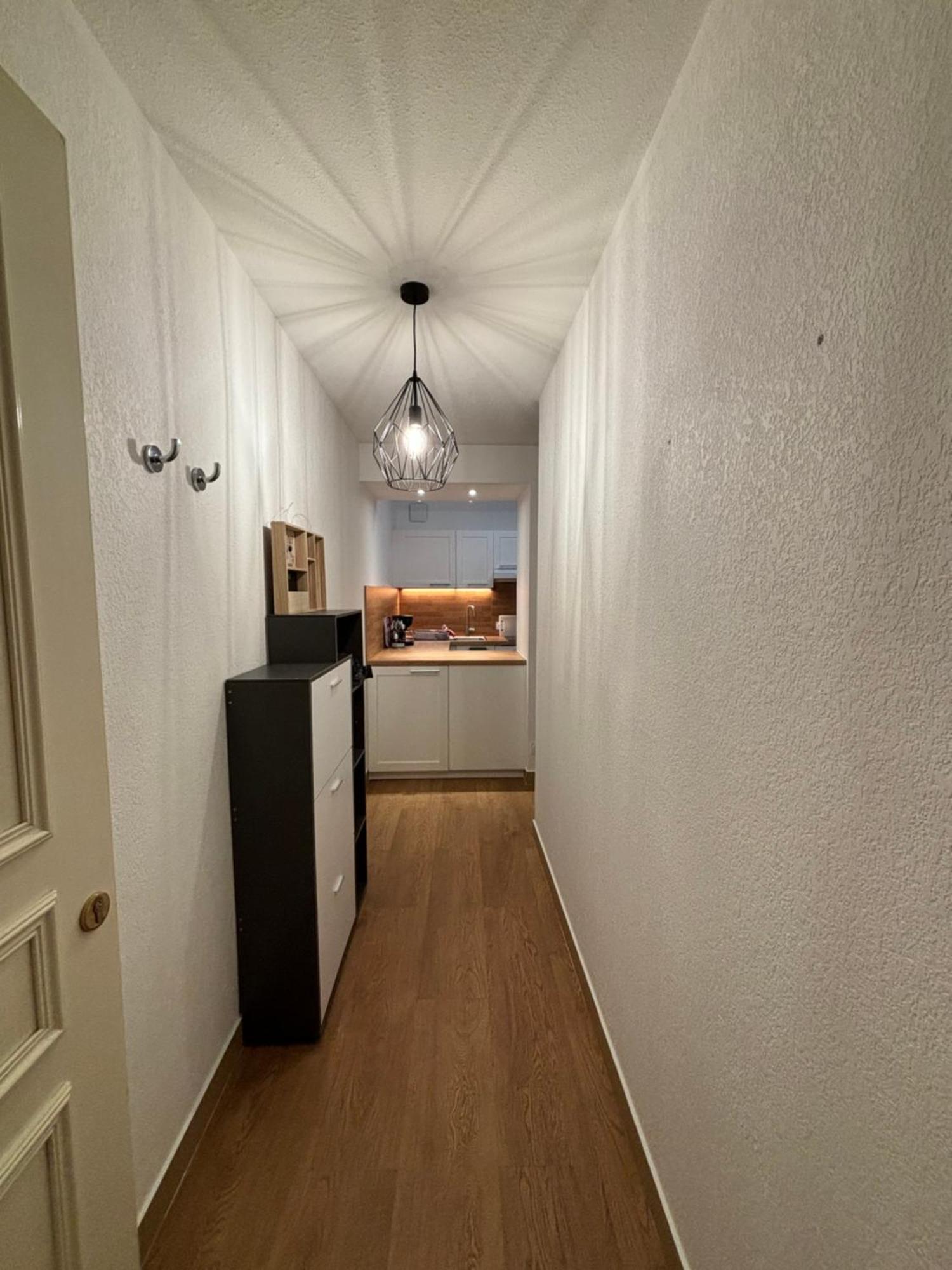 Location D'Un Superbe Appartement Avec Piscine Roquebrune-sur Argens Exteriör bild